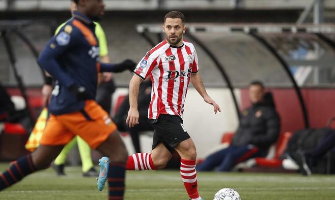 马德兴：U22男足广东集训后将前往阿联酋，在那踢4-5场热身赛（马德兴：U22男足广东集训结束将赴阿联酋，计划进行4至5场热身赛）