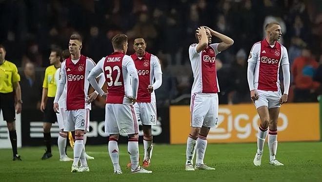 康表现的平 康表现的平